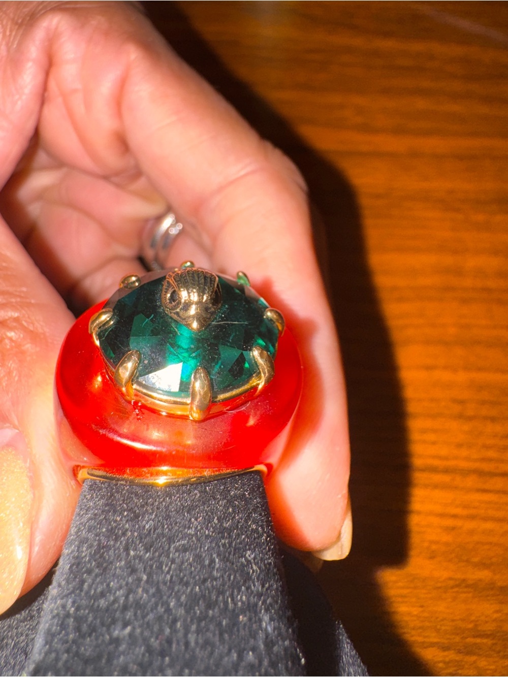Kurt Geiger Eagle Gem cocktail ring - Picture 4 of 6